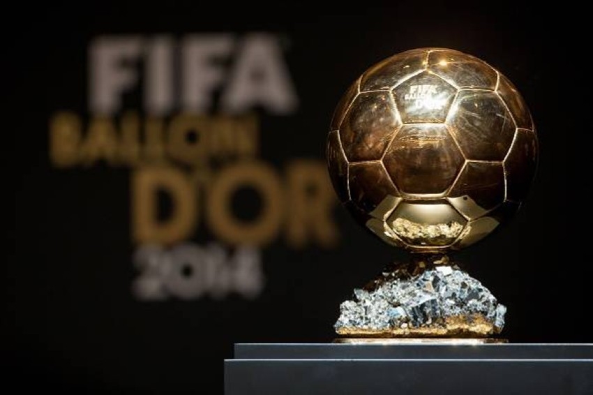 «فرانس فوتبول» تعلن عن قائمة المرشحين لجائزة الكرة الذهبية 2021