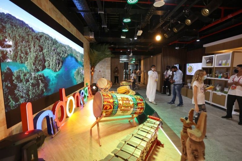 أزياء وصناعات تقليدية في جناح أندونيسيا ب"إكسبو 2020 دبي"
