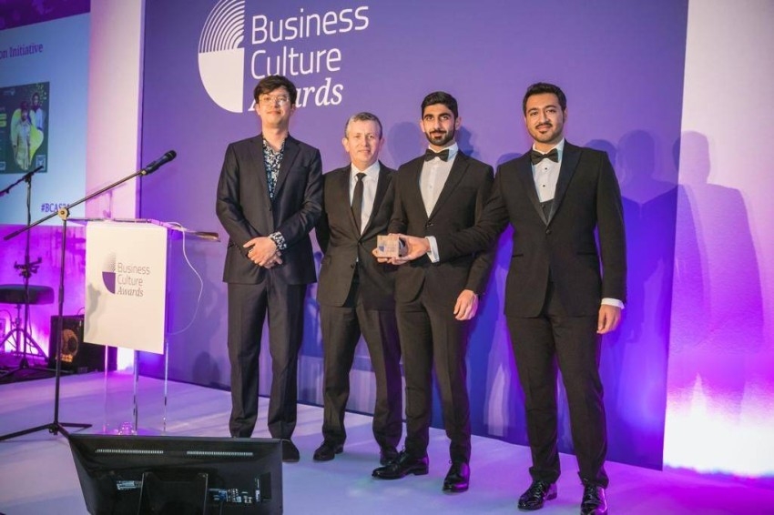 «إيفاد» شرطة دبي تحصد جائزة ثقافة الأعمال عن أفضل مبادرة في التحول الرقمي