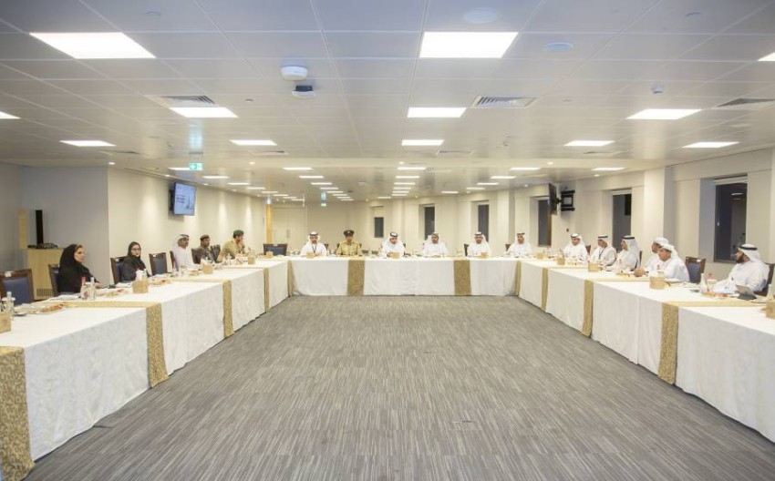 لجنة قيادة التحول الرقمي لإمارة دبي تعقد اجتماعها الأول