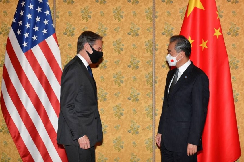 وزير الخارجية الصيني: السياسات الأمريكية تسبب صدمات في العلاقات