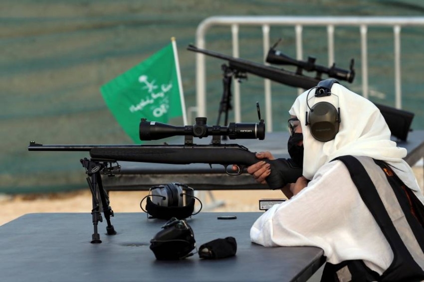 ميدان الرماية Top-Gun في الرياض والإقبال عليه وتعليمات من مدربة الأسلحة السعودية منى الخريص