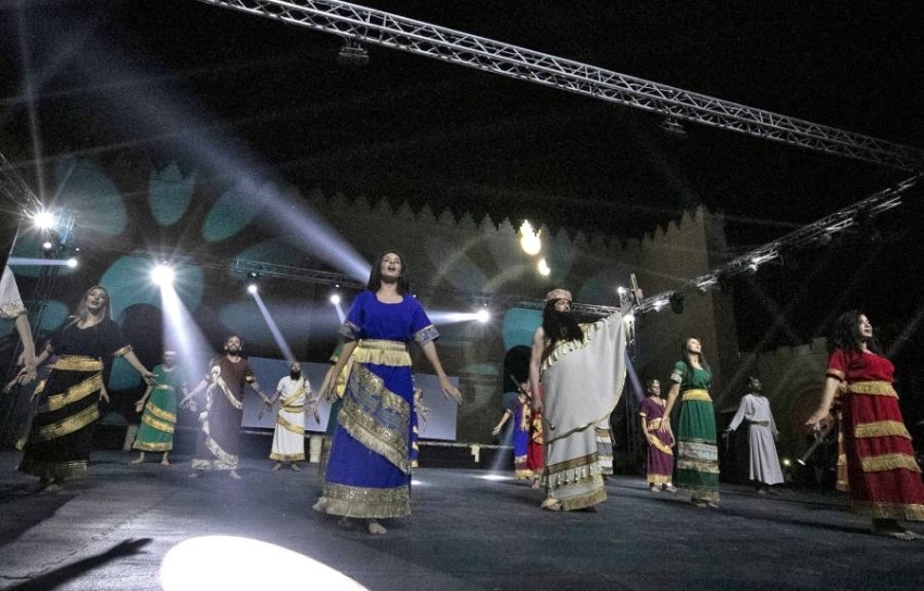 غناء وعروض ورقصات في مهرجان بابل الدولي بدورته ال15 في العراق