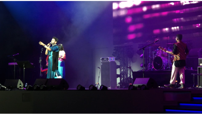 جناح الهند يواكب «ديوالي» بالموسيقى والتشكيل والاستعراض