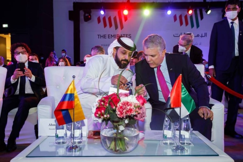 مركز دبي للسلع المتعددة يبحث مع الرئيس الكولومبي العلاقات التجارية الثنائية
