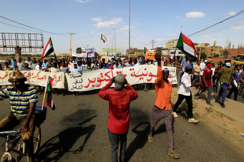 البرهان لـ«الوفد العربي»: ملتزمون بالتحول الديمقراطي في السودان