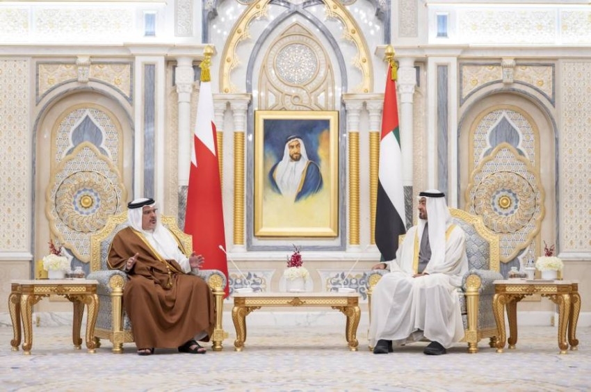 محمد بن زايد وولي عهد البحرين يبحثان العلاقات الأخوية والقضايا محل الاهتمام المشترك