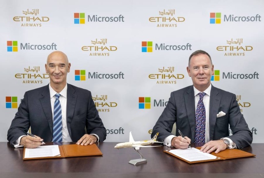 شراكة بين «الاتحاد للطيران» و«مايكروسوفت» لتعزيز استراتيجية الاستدامة