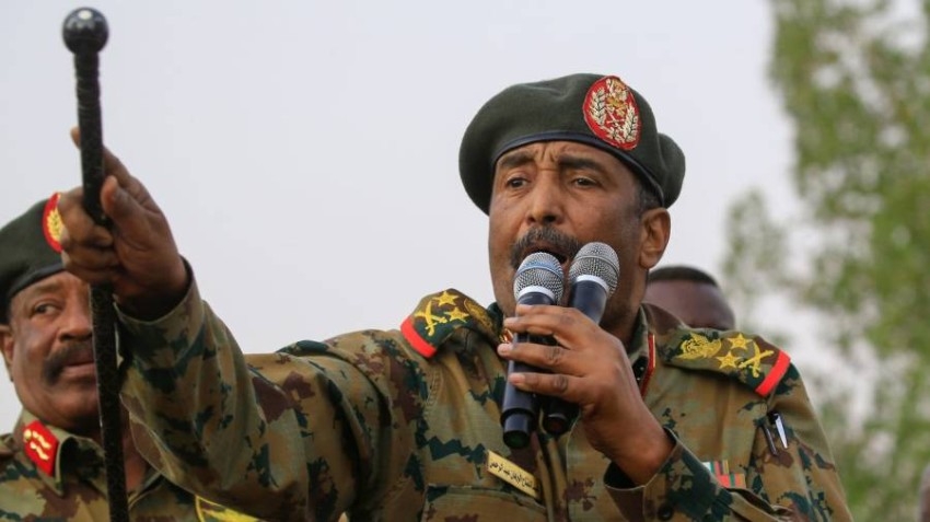 السودان : البرهان يترأس مجلس السيادة الانتقالي ودقلو نائباً