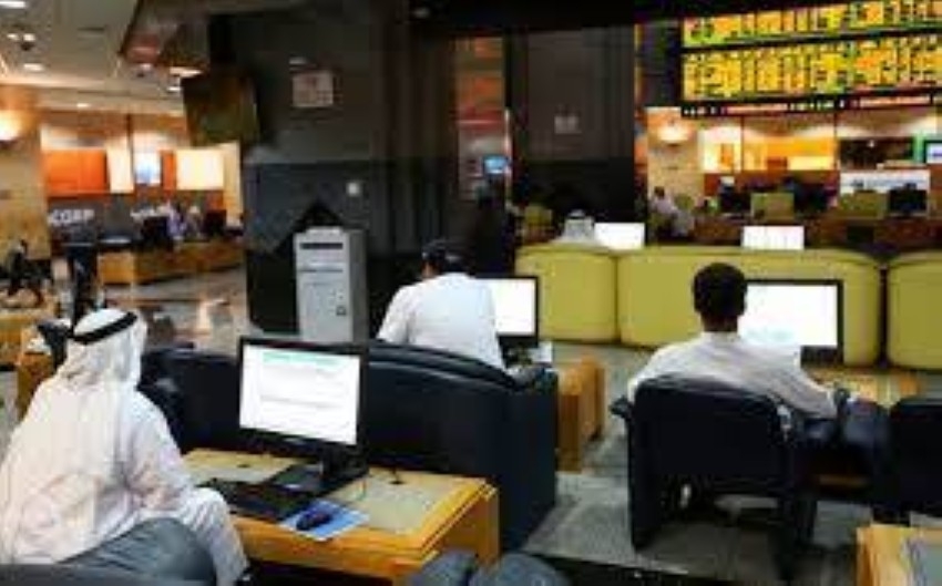 تباين مؤشرات أسواق الأسهم الإماراتية بالمستهل