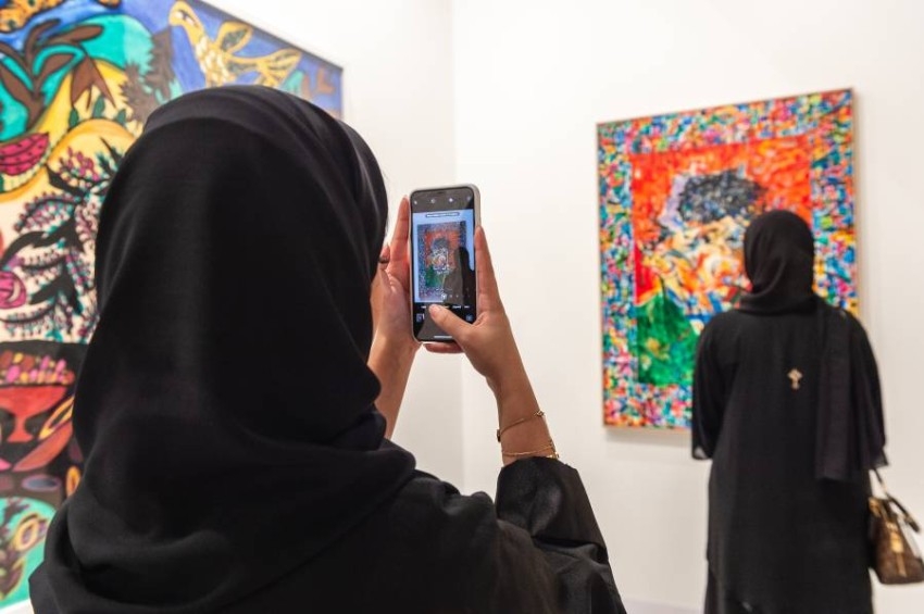 «فن أبوظبي» يعود الأربعاء للجمهور بـ600 عمل إبداعي فريد