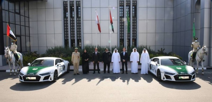 انضمام سيارتي أودي R8 كوبيه إلى أسطول شرطة دبي