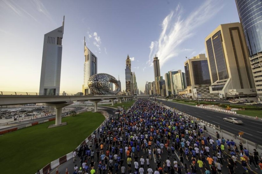 تحدي دبي للجري ينطلق الجمعة على شارع الشيخ زايد