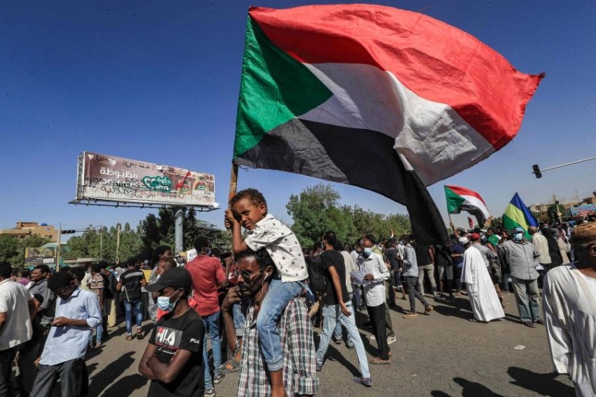 صور| مظاهرات حاشدة في السودان: «المدنية خيار الشعب»