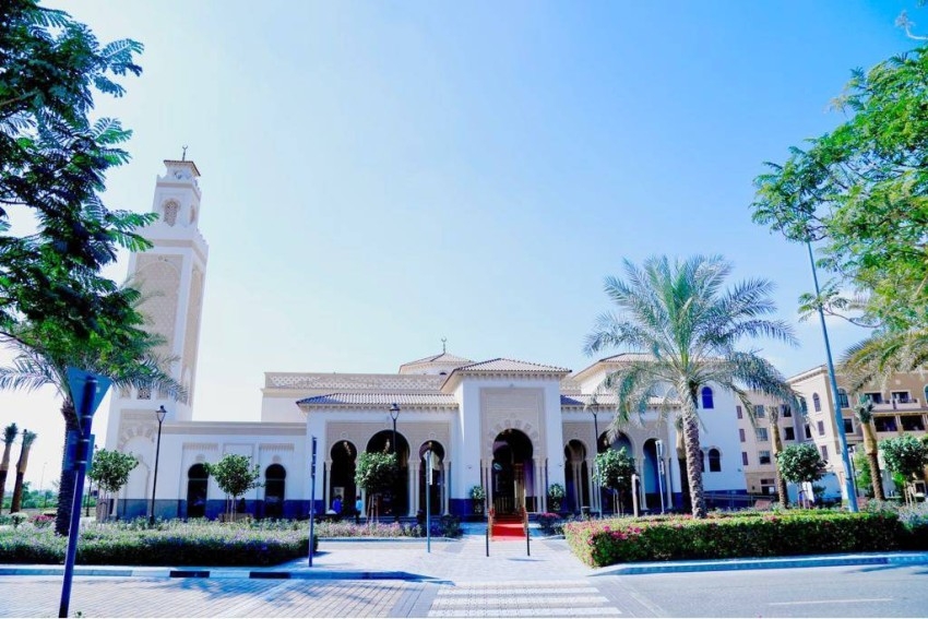 «إسلامية دبي» تفتتح جامع مدينة بدر في المحيصنة