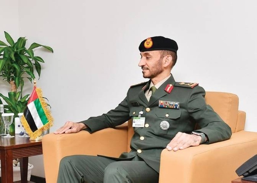 تخريج دورات تخصصية في معهد القوات البرية الإماراتي