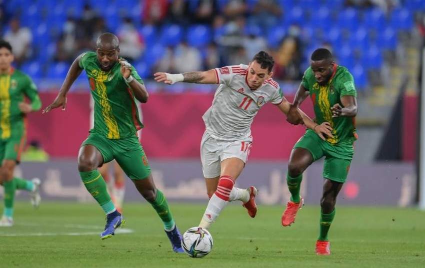 الأبيض يبدأ التحضيرات للقاء تونس في كأس العرب