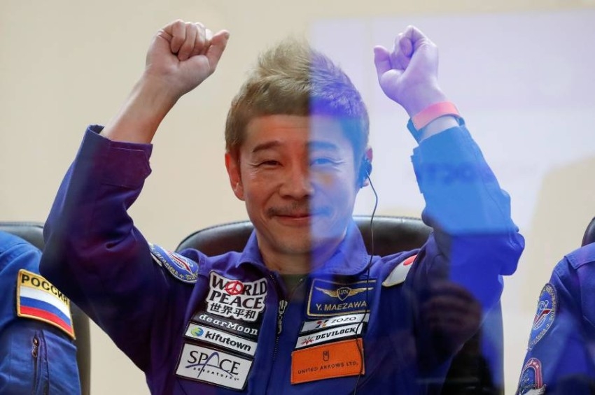 ملياردير ياباني يحقق حلم الطفولة ويرتاد الفضاء