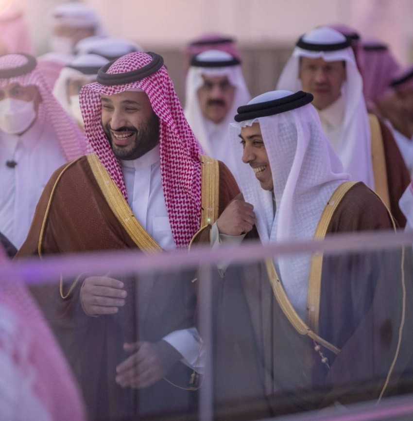 محمد بن سلمان يزور جناحَي السعودية والإمارات في إكسبو