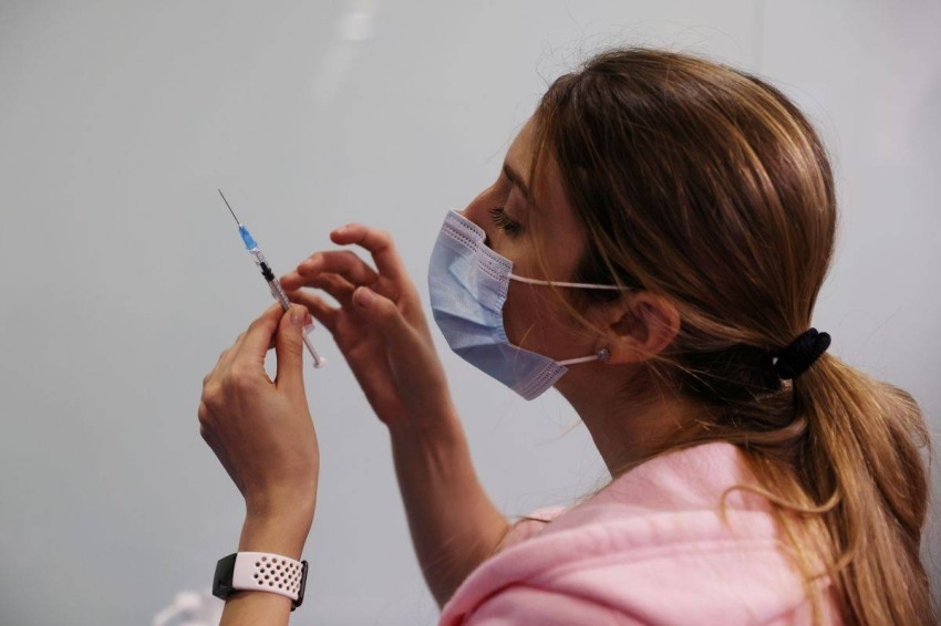 إسرائيل تتجه إلى تطعيم مواطنيها بجرعة رابعة ضد كورونا