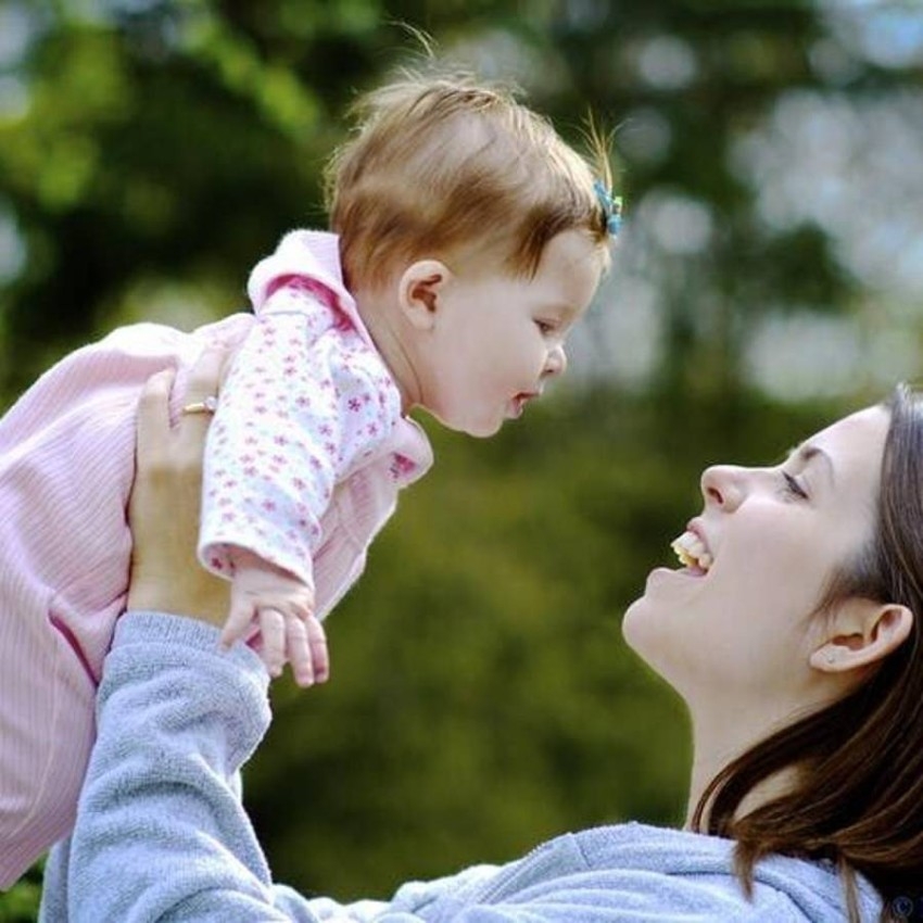 دراسة.. كلام الأمهات للمواليد يساعد على تعلم النطق