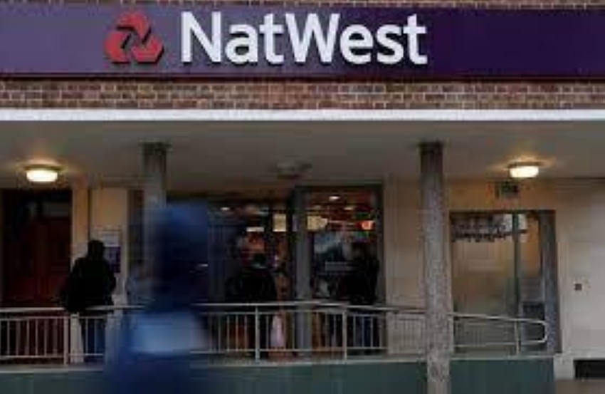 تغريم بنك «نات ويست» 264.8 مليون جنيه استرليني بسبب عملية غسل أموال