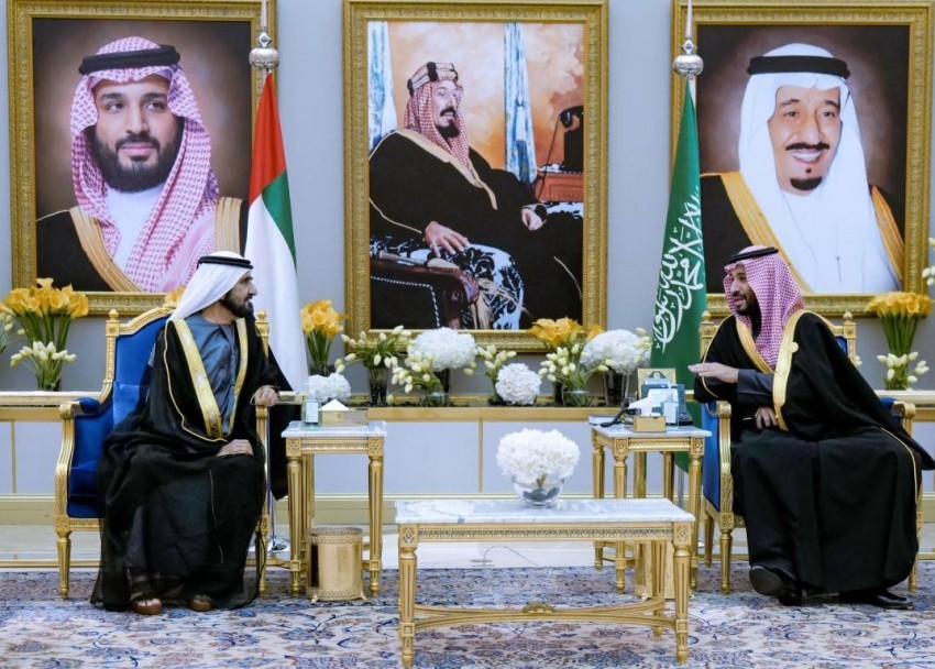 محمد بن راشد يصل إلى الرياض لترؤس وفد الدولة بالقمة الخليجية الـ42