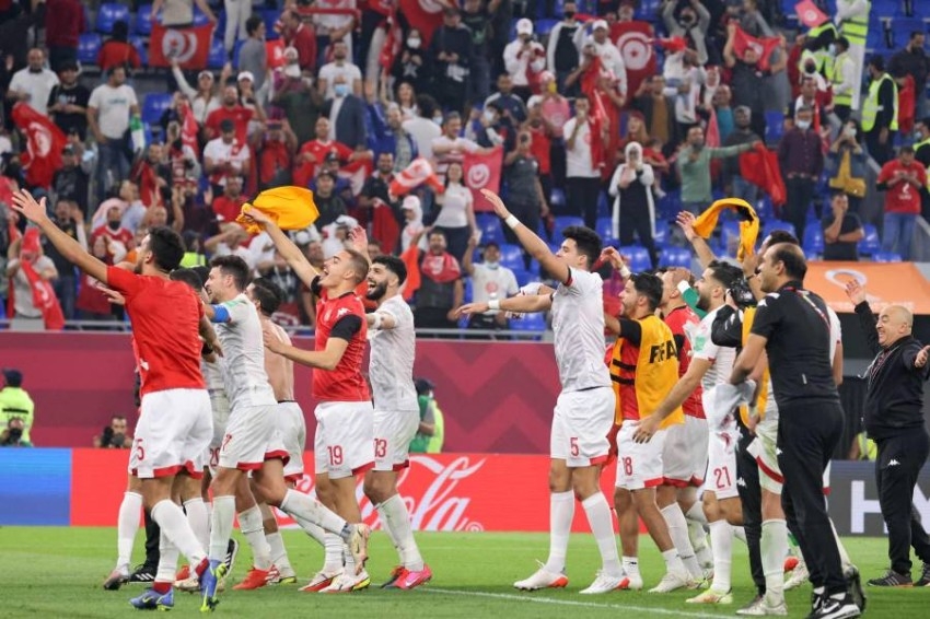 النيران الصديقة تمنح تونس فوزاً قاتلاً على مصر وتطير لنهائي كأس العرب