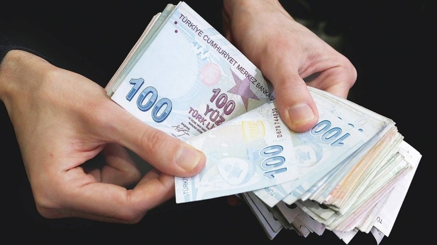 سعر الليرة التركية والسورية مقابل الدولار اليوم الأربعاء 15-12-2021