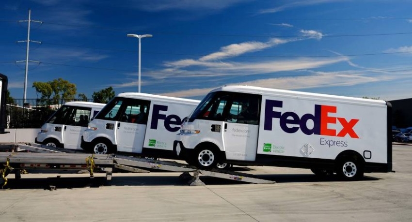 FedEx تستلم 500 شاحنة كهربائية لتشغيلها في إيصال الطرود