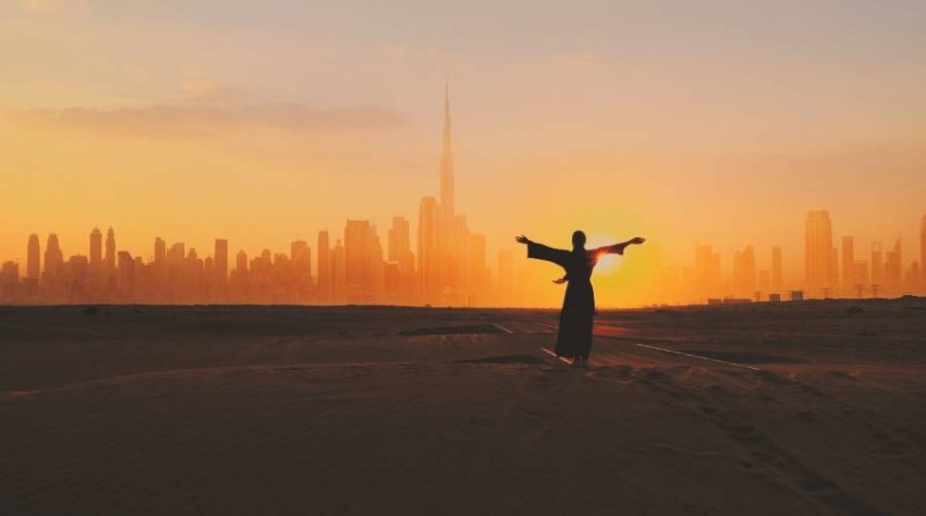 الإمارات وجهة سياحية واحدة ترسم مسارها «مبادئ الخمسين»