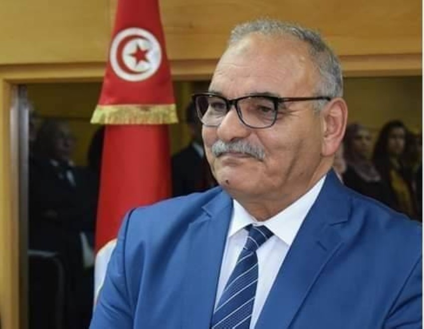 وزير التجارة التونسي السابق: 
سعيد أنقذ البلاد من الانحدار.. ويجب تقوية علاقاتنا الاقتصادية مع الخليج
