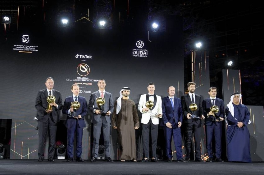 منصور بن محمد يرحّب بالمشاركين في مؤتمر دبي الرياضي الدولي