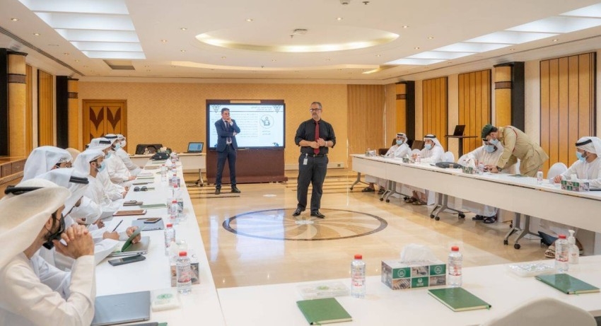 شرطة دبي تنظم دورة حول «مكافحة غسل الأموال والمخاطر المالية»