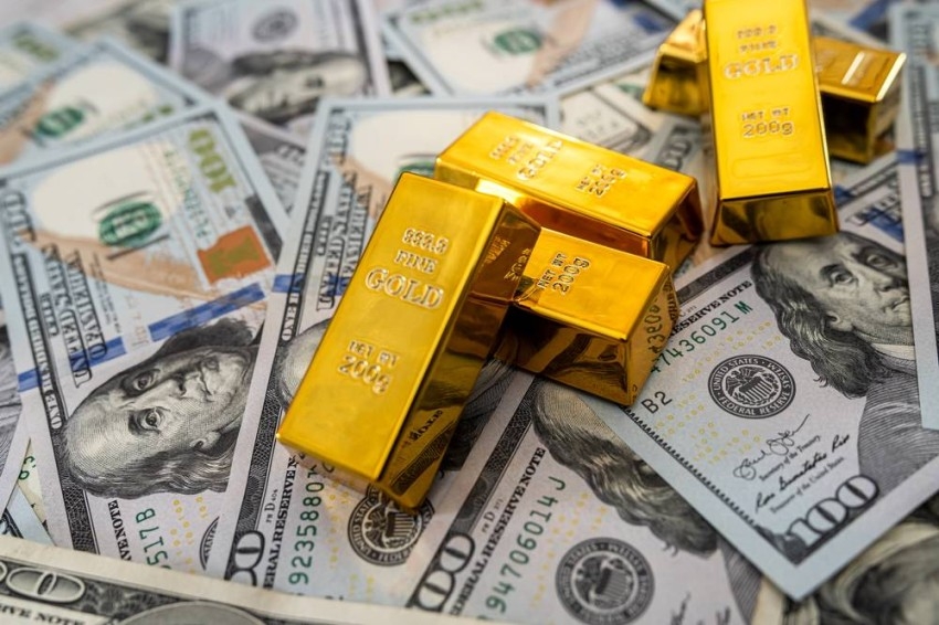أسعار الذهب العالمية تتجه لتسجيل أسوأ أداء سنوي منذ 2015.. هذه الأسباب