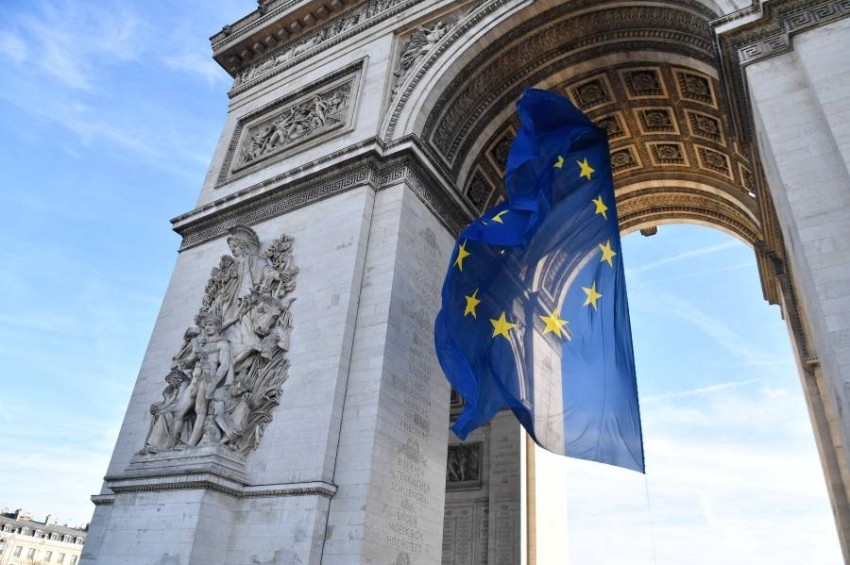 «سجالات عقيمة» تغطي على تولي فرنسا رئاسة الاتحاد الأوروبي
