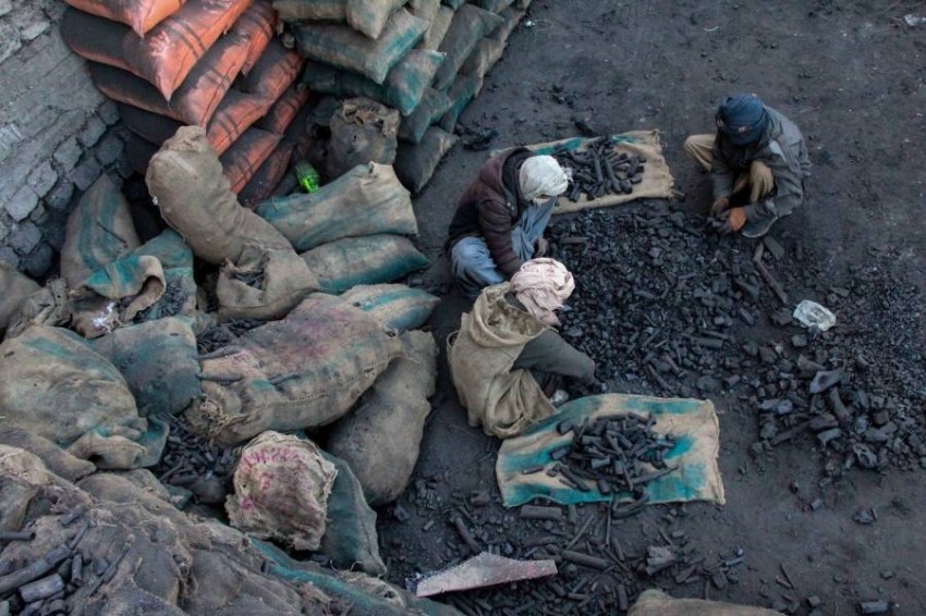 إندونيسيا تحظر صادرات الفحم خلال يناير