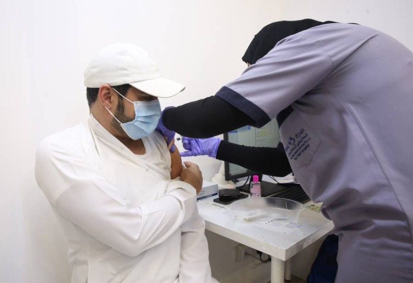«الصحة الإماراتية» تعلن تقديم 3,871 جرعة من لقاح «كوفيد-19» خلال 24 ساعة