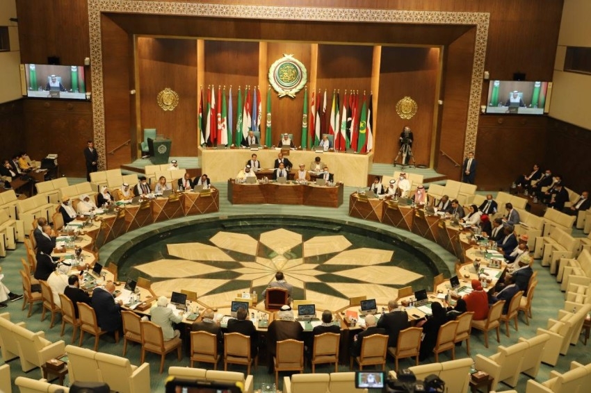 البرلمان العربي: قرصنة الحوثي على السفن تهديد للتجارة الدولية