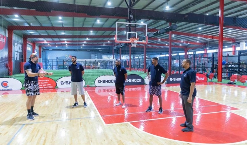 دبي الرياضي يطلق برنامج تطوير كرة السلة بأندية الإمارة