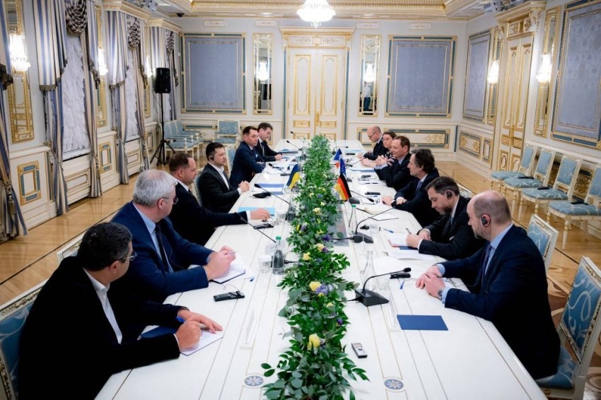 الرئيس الأوكراني يدعو إلى قمة دولية «لإنهاء الصراع» في بلاده