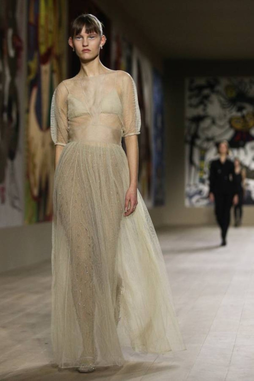 حرفية عالية في مجموعة Dior للخياطة الراقية لربيع وصيف 2022