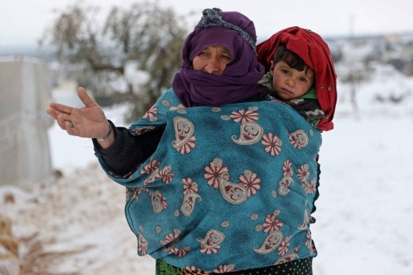 مشاهد مروعة يعيشها النازحون في شمال سوريا بسبب الطقس