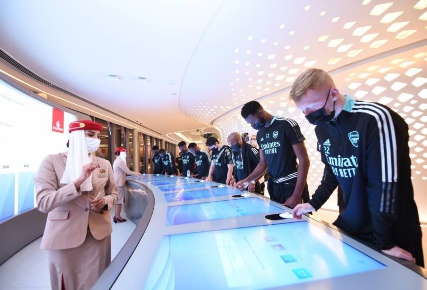 «طيران الإمارات» ترحب بأرسنال في جناحها بـ«إكسبو 2020 دبي»