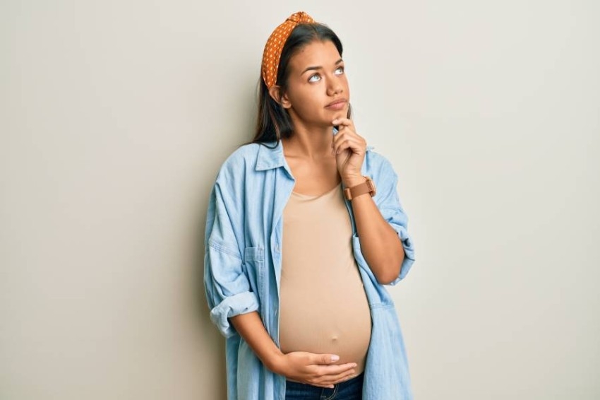 دراسة: من النادر أن تنقل الحوامل المصابات بكورونا الفيروس للأطفال