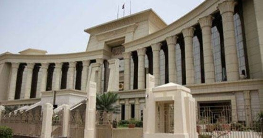«مواطنة بدون تمييز».. مصر تحتفي بتعيين أول قبطي رئيساً للمحكمة الدستورية