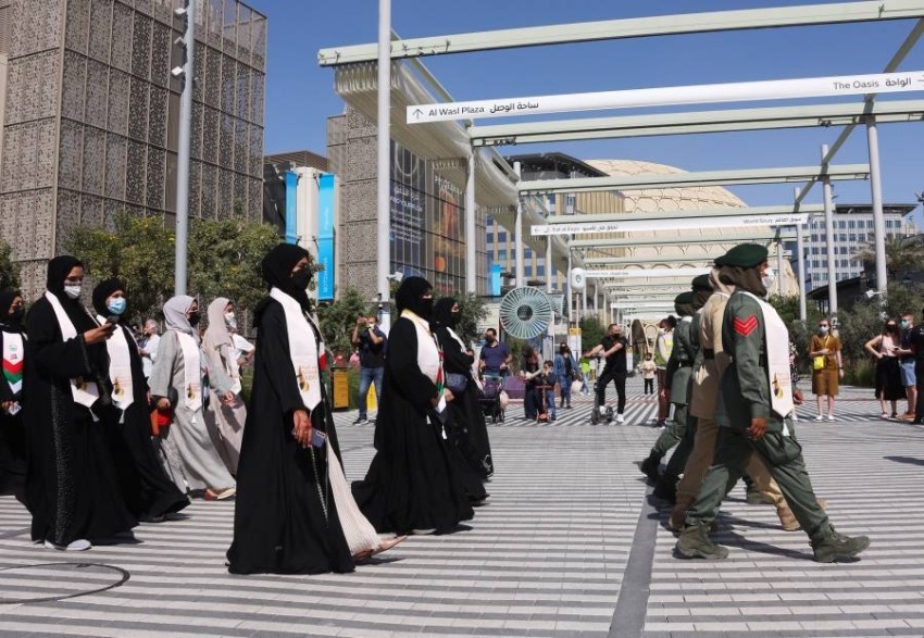 شرطة دبي تحتفي بأسبوع «أم الإمارات» في إكسبو 2020