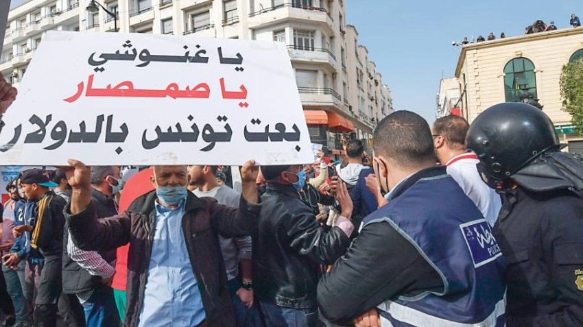 حوار | مؤسس «الجمهورية الثالثة» في تونس: مجلس القضاء المنحل «أعمى»