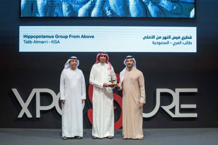 سلطان بن أحمد القاسمي يتوج الفائزين بجوائز «إكسبوجر»