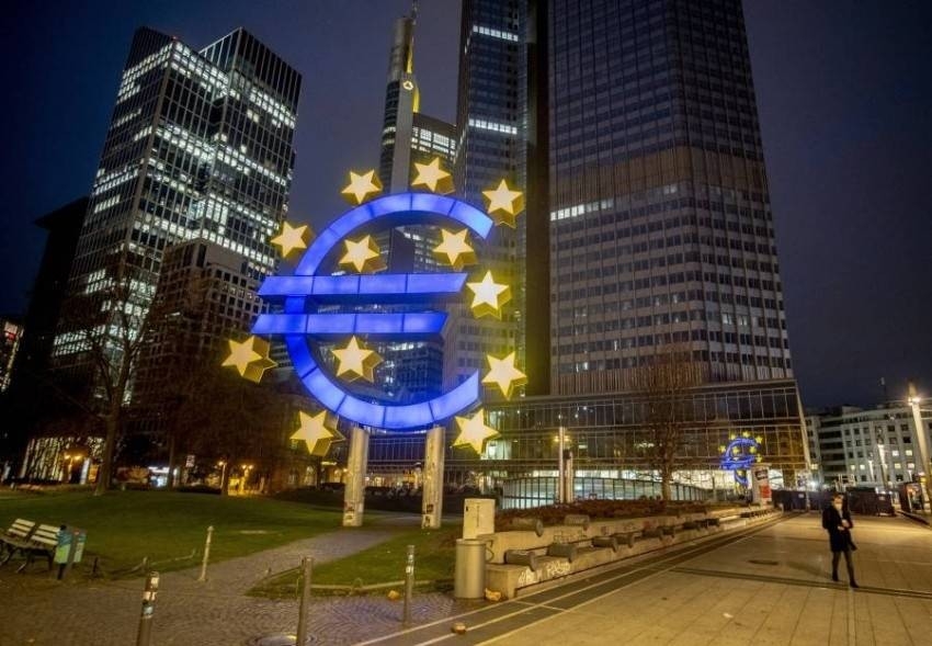 العجز التجاري بمنطقة اليورو يسجل أكبر مستوى له في 13 عاماً
